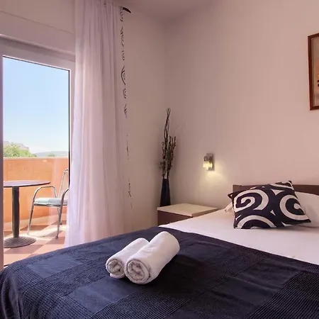 Wonderful Katarina With Heated Pool And Jacuzzy Sea View Villa Medulin