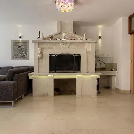Wonderful Katarina With Extra Heated Pool And Jacuzzy Sea View By Wiibuk *